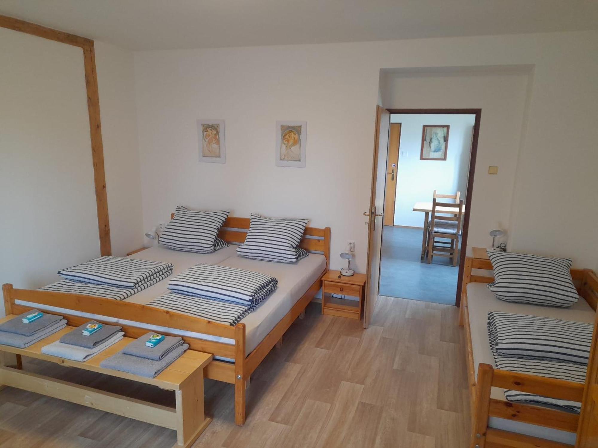 Appartement Hrncirna à Kněževes Extérieur photo